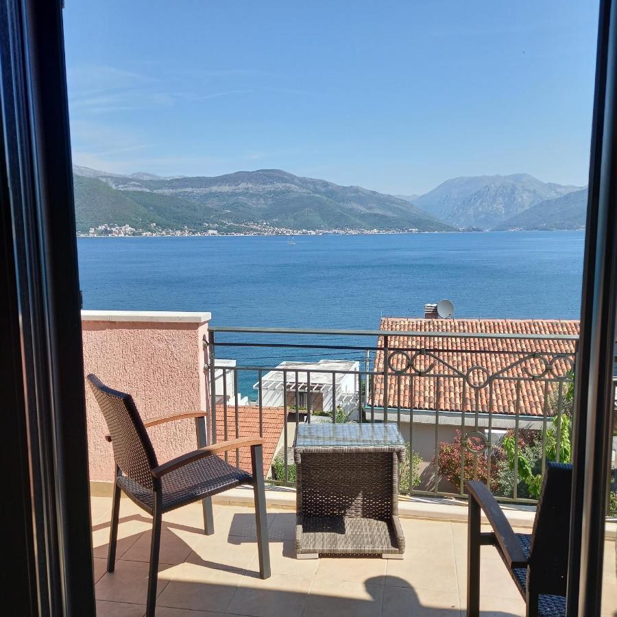 Maya-50m Od Mora Apartman *